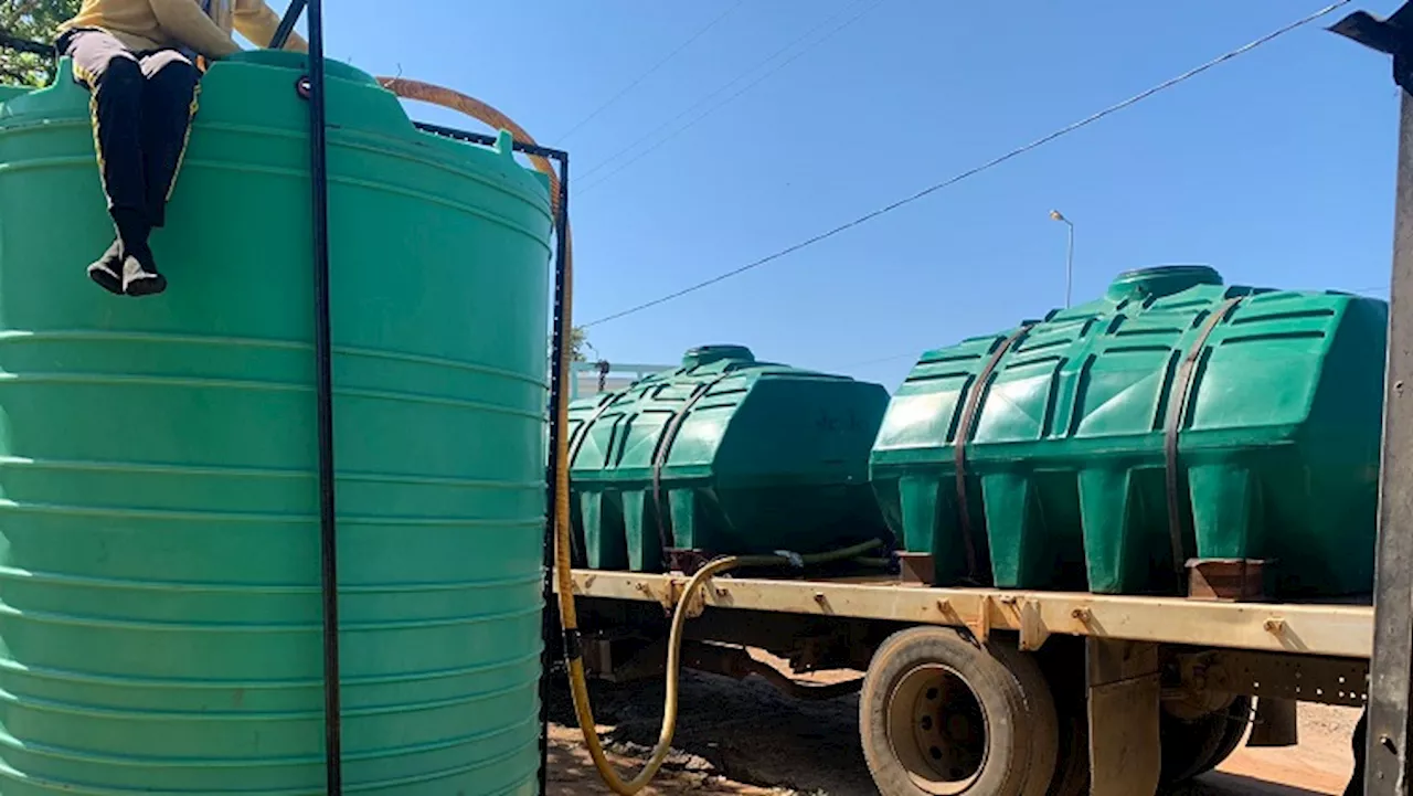 Extra water tankers to be deployed to Bergnek amid water shortages - SABC News