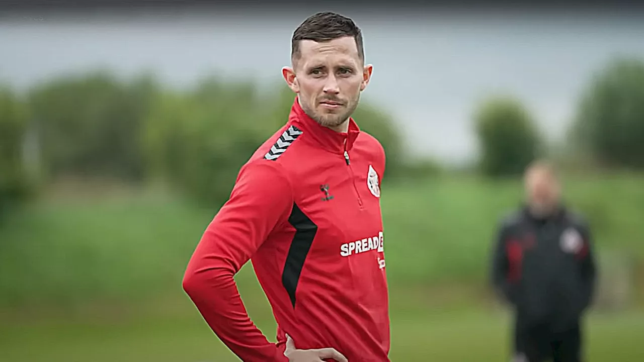 Dan Neil heaps praise on Sunderland summer recruit