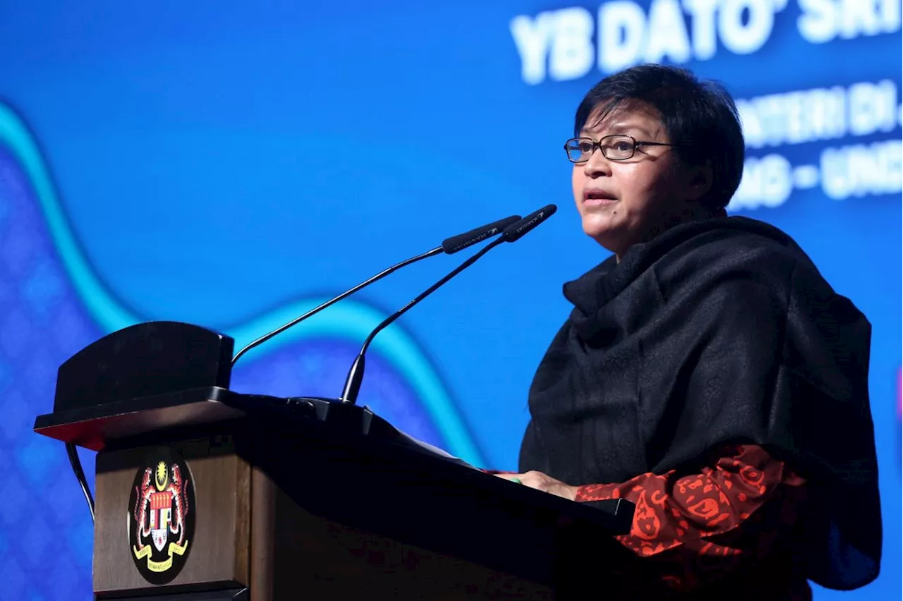 More than 3,000 outdated laws need review, says Azalina