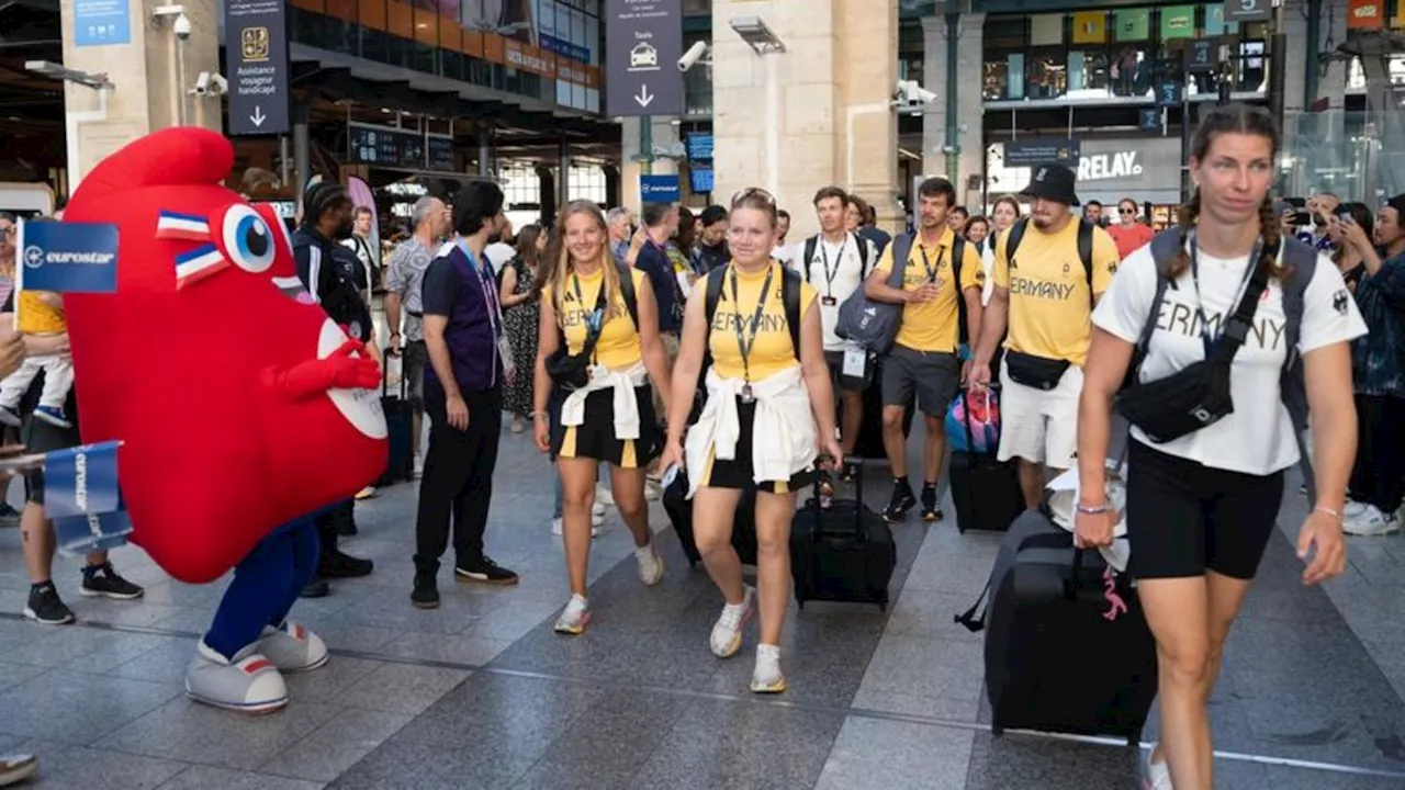 Sommerspiele in Paris: Abschied mit Musik: Olympia-Sportler fahren zusammen zurück