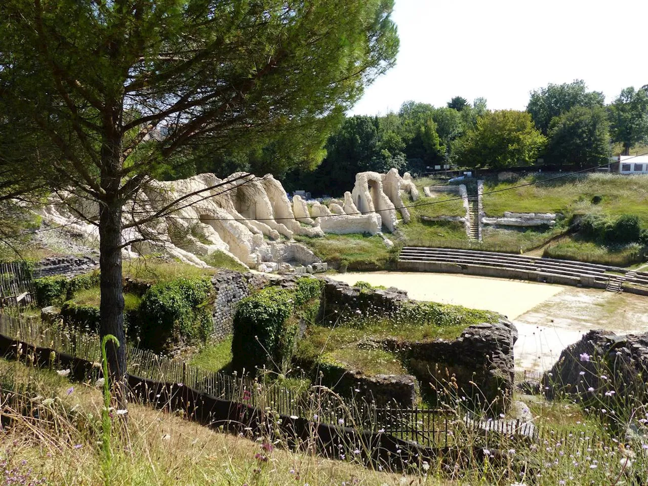 Saintes : à l’amphithéâtre, Viva Saintes pour célébrer la première tranche d’une restauration vitale