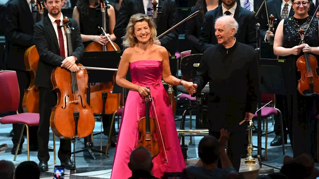 Prom 31 review: Anne-Sophie Mutter and West-Eastern Divan Orchestra are a ray of hope