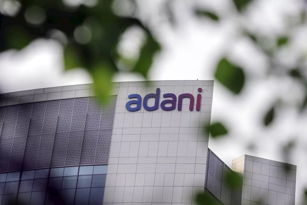 Adani Stocks Drop as Hindenburg Row With India Regulator Worsens