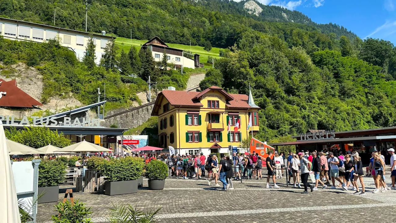 Auf den Pilatus geht es per Bahn, oft mit langer Wartezeit