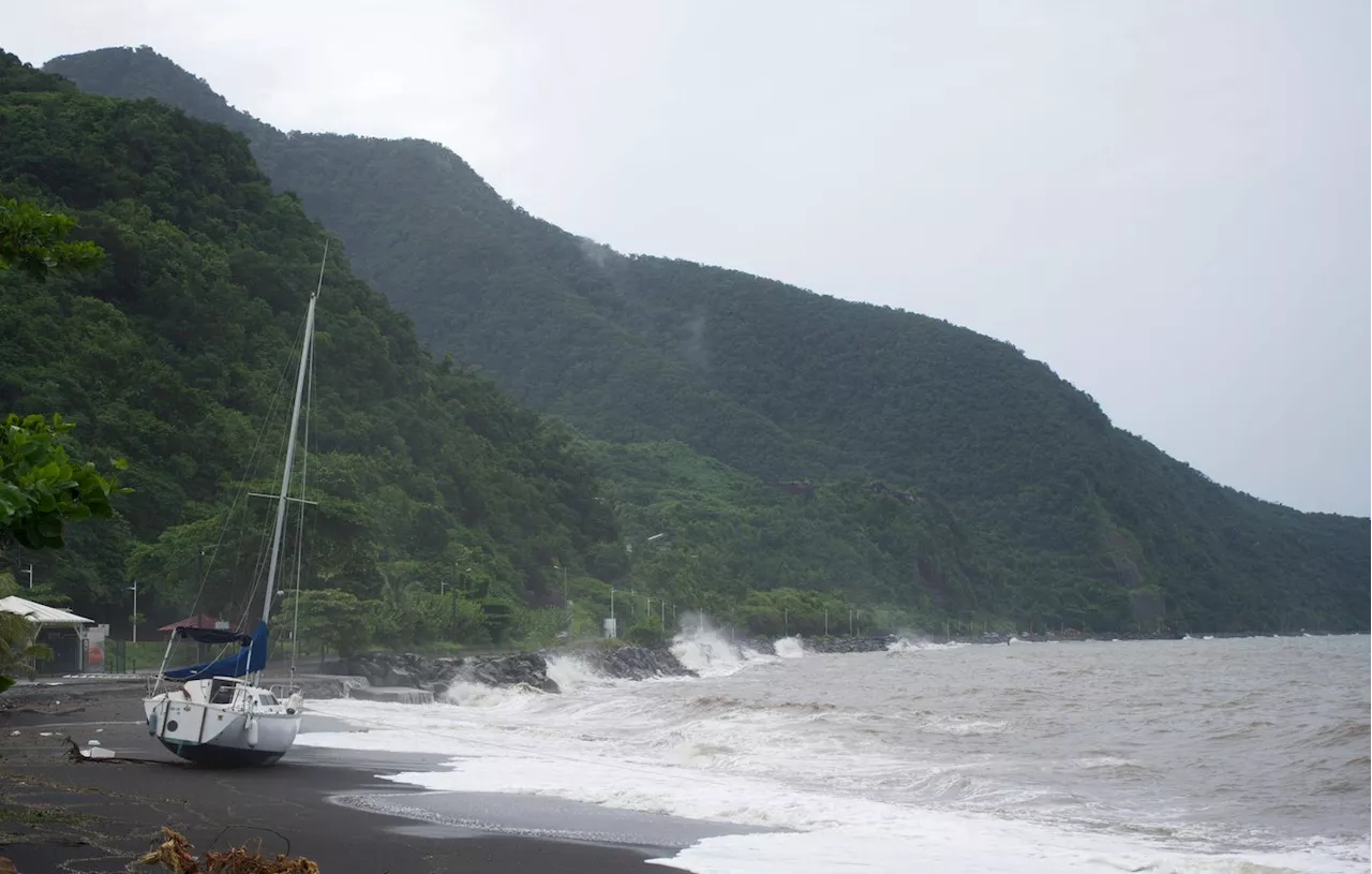 Guadeloupe : L’archipel en vigilance rouge pour une dépression tropicale