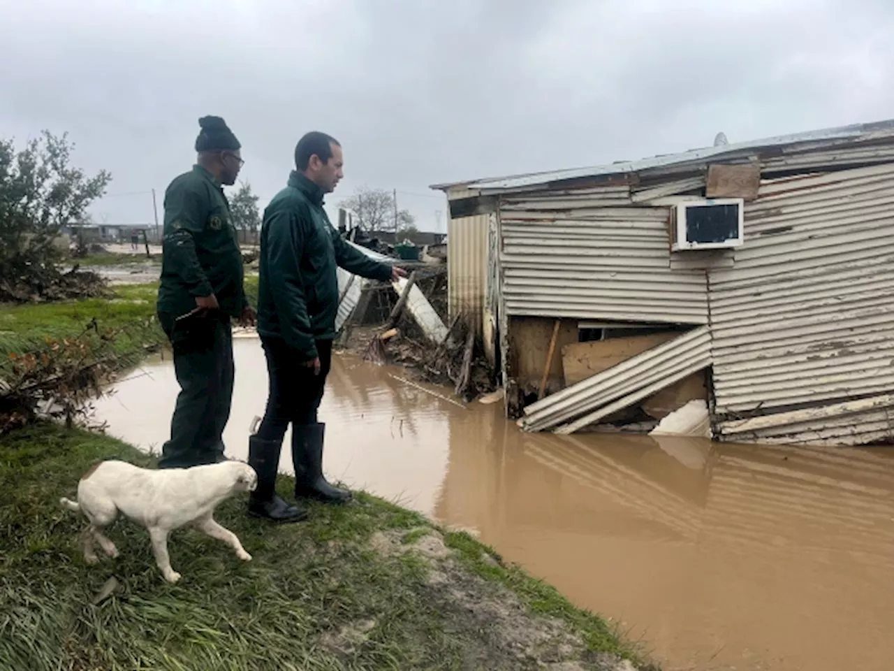 Collapsed Dam Wall In Malmesbury Causes Severe Flooding [Videos]