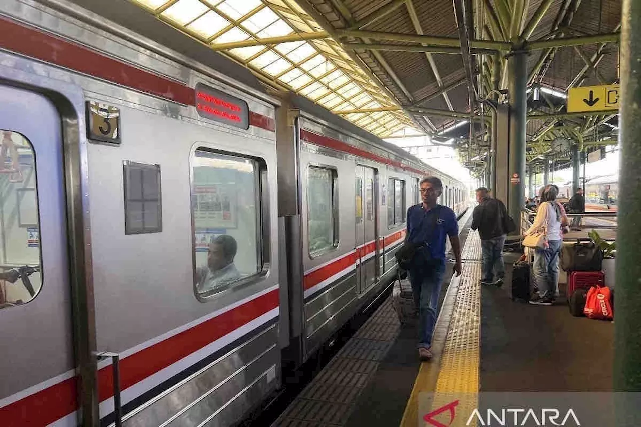 KAI: Operasional kereta tak terganggu seusai kebakaran di Manggarai