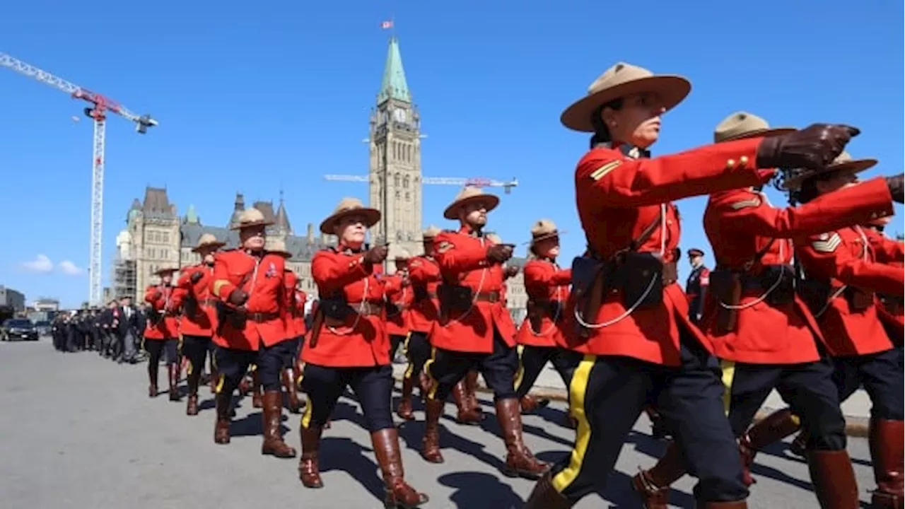 During a tense summer in politics, RCMP union calls for Mounties to police Parliament Hill again