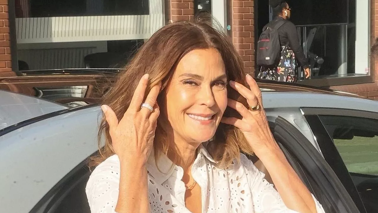 Teri Hatcher, 59, reveals she has given up on love after being thrown off dating app Hinge as she...