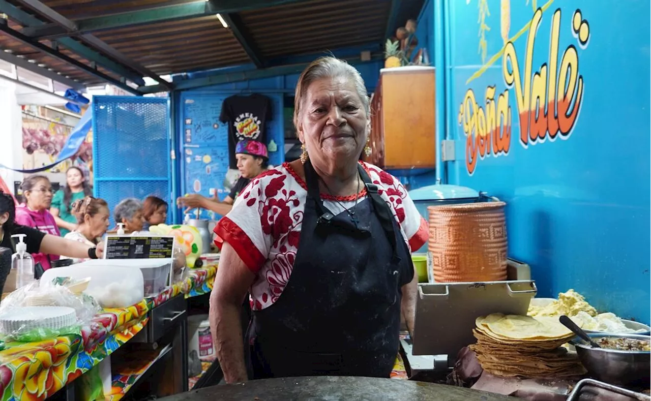 Memelas de doña Vale: una tradición oaxaqueña