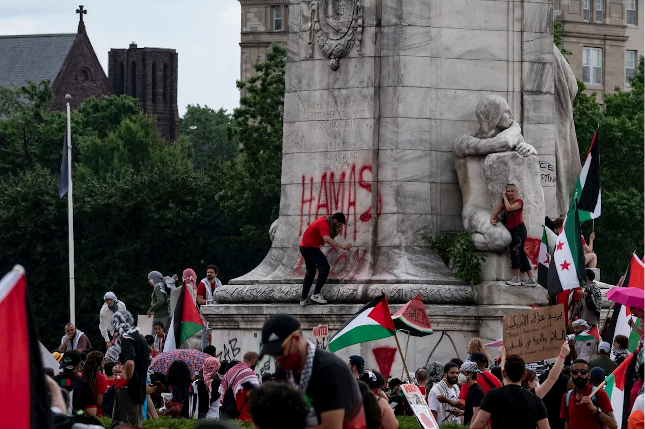 Cruz blasts 'insufficient' National Park Service response to pro-Hamas riots at DC's Union Station