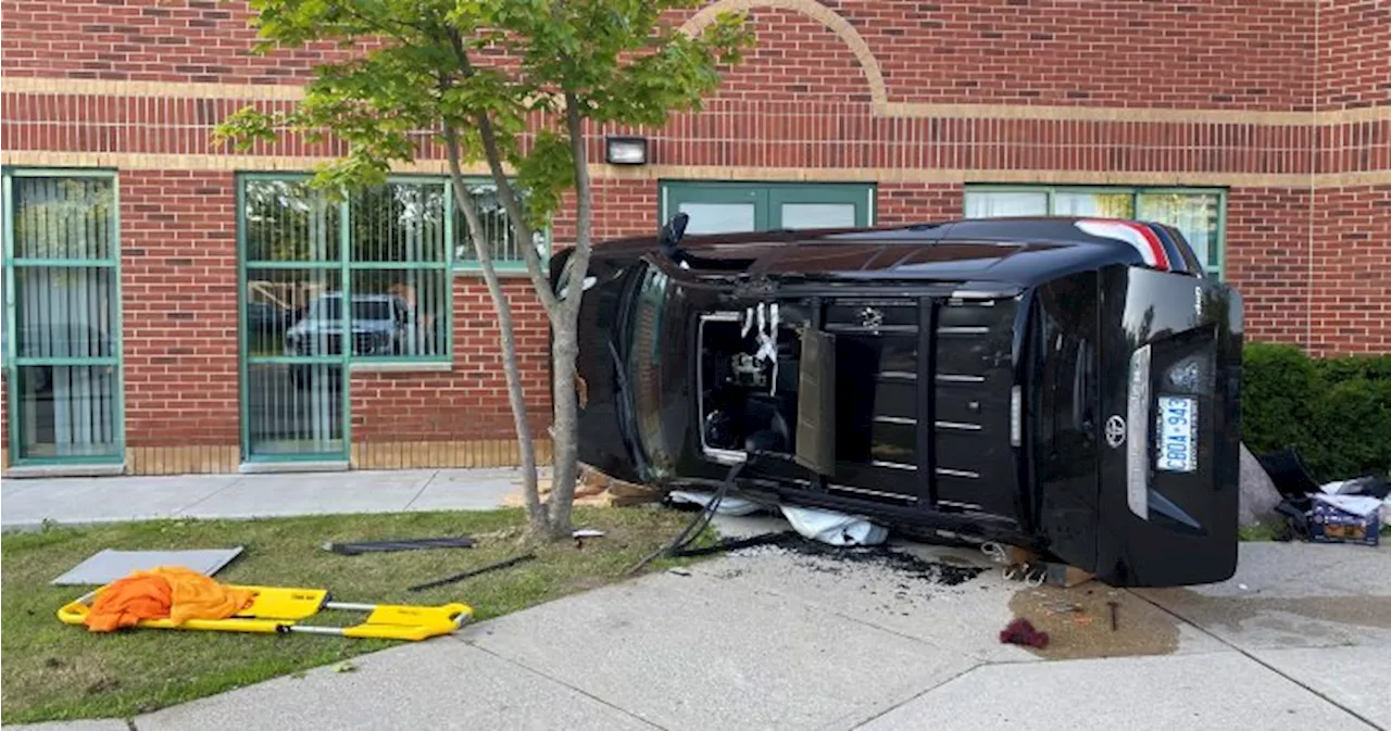 Pregnant woman rushed to Toronto hospital after vehicle crashes in front of building