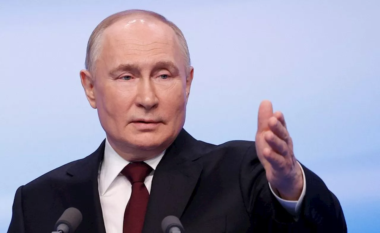 Putin orders army to 'dislodge' Ukraine as over 120K flee border