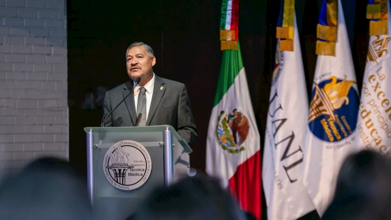 UANL cumple 50 años capacitando a técnicos en el área de la salud