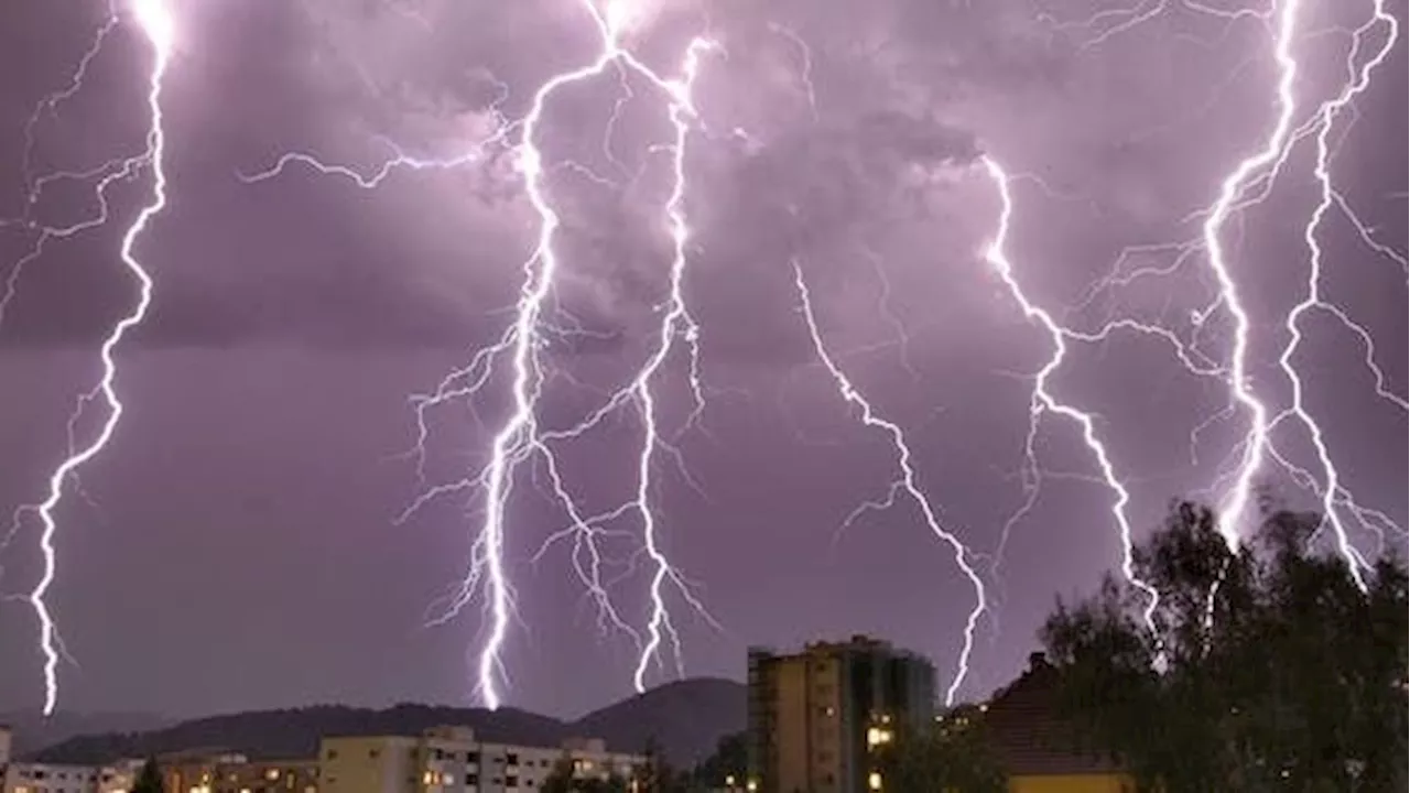 Warnstufe ROT! Hagel-Unwetter zieht über Österreich