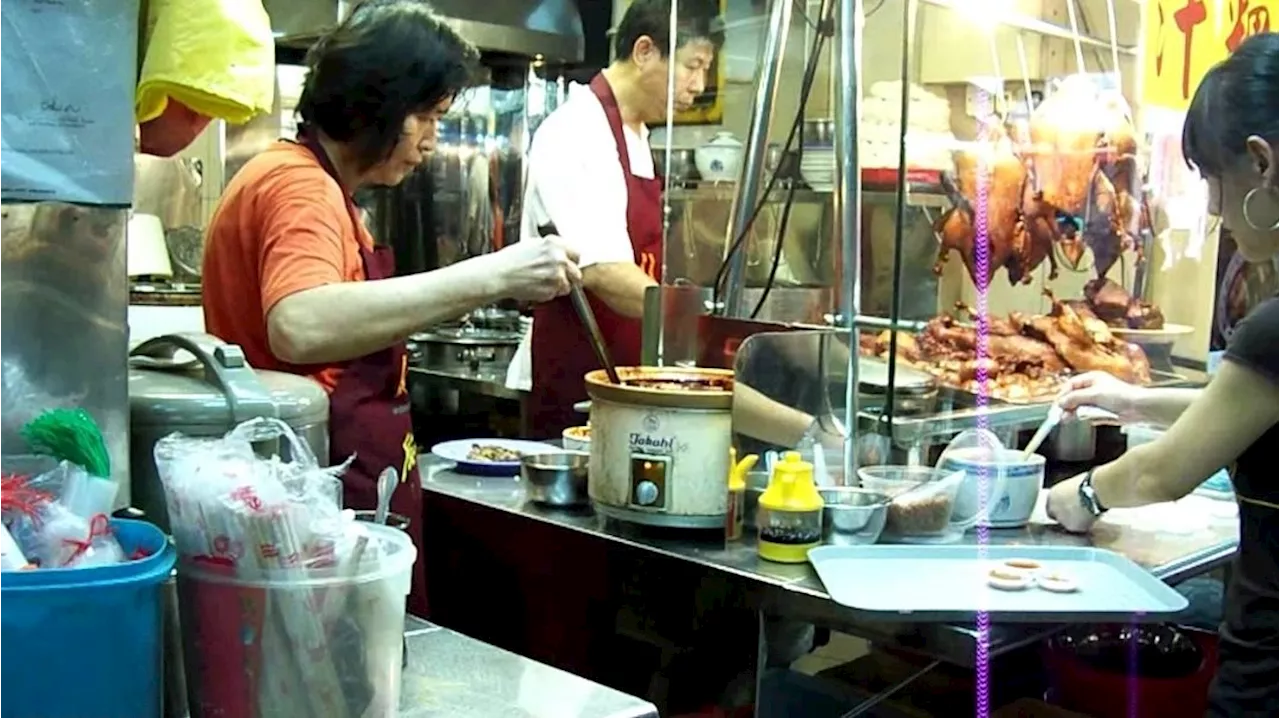 Record-breaking bid of over $10,000 for Marine Parade stall raises eyebrows among hawkers