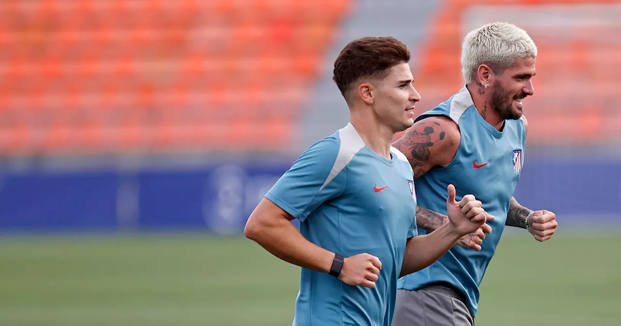 El primer entrenamiento de Julián Álvarez con sus nuevos compañeros del Atlético de Madrid