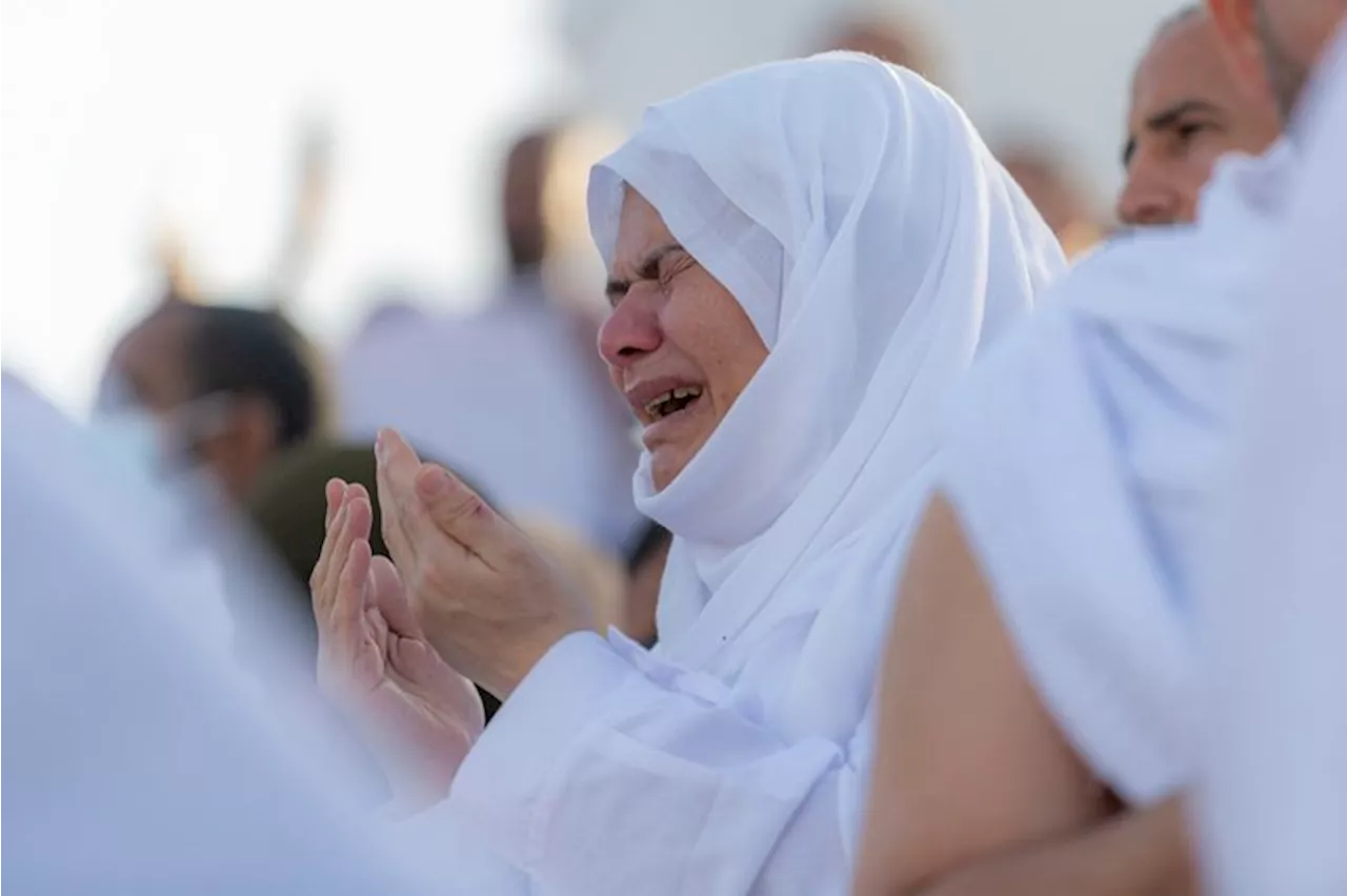 Bacaan Doa Qunut Subuh Lengkap dengan Arti dan 12 Maknanya