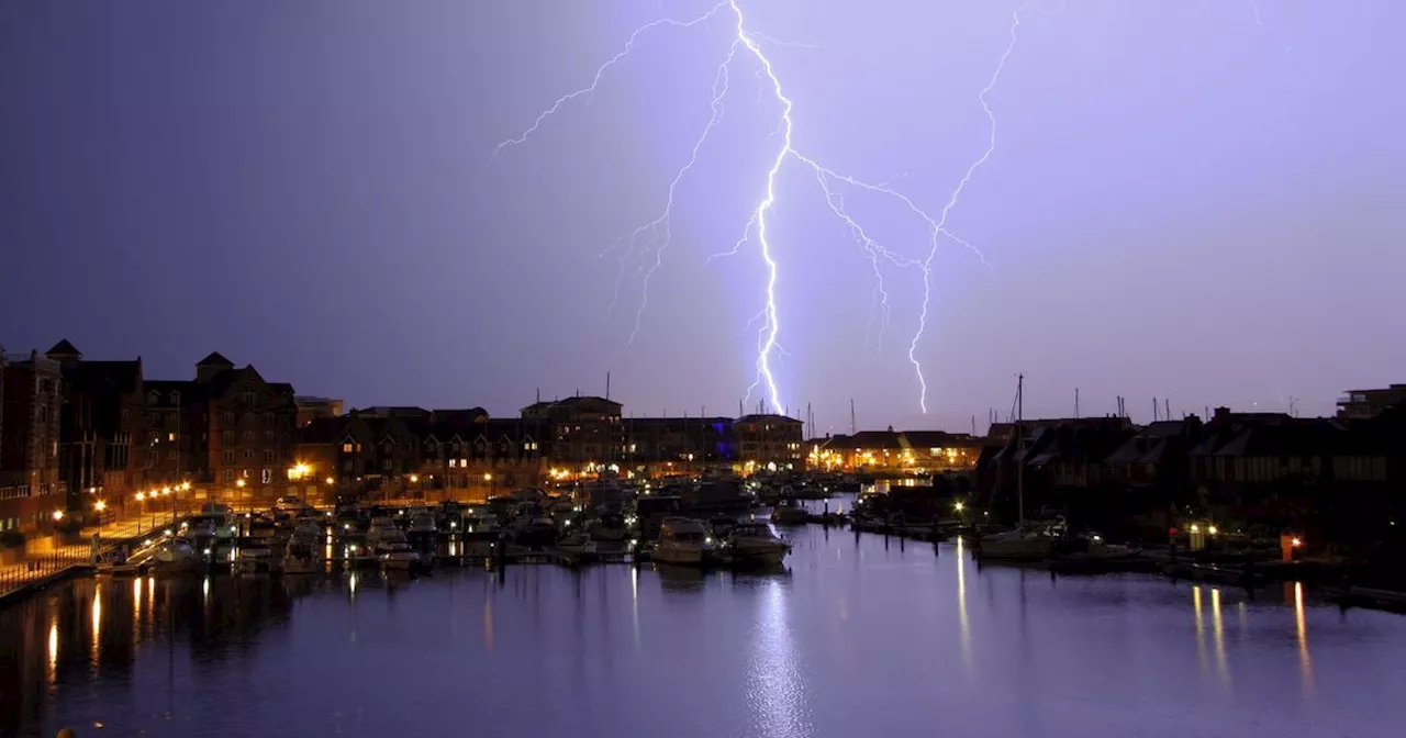 Met Office warns Brits to 'unplug appliances' as thunderstorms surge towards UK