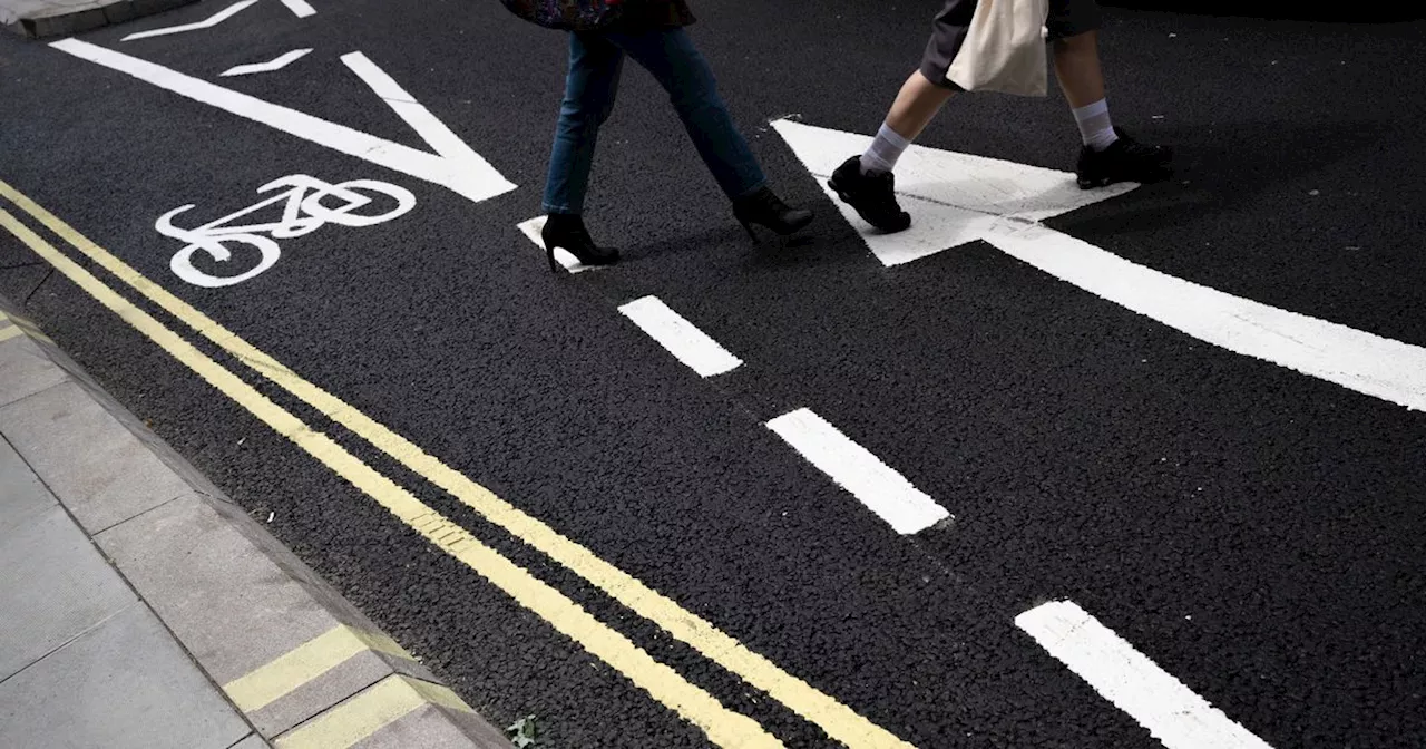 Drivers 'confused' by two lines on kerb and what they actually mean