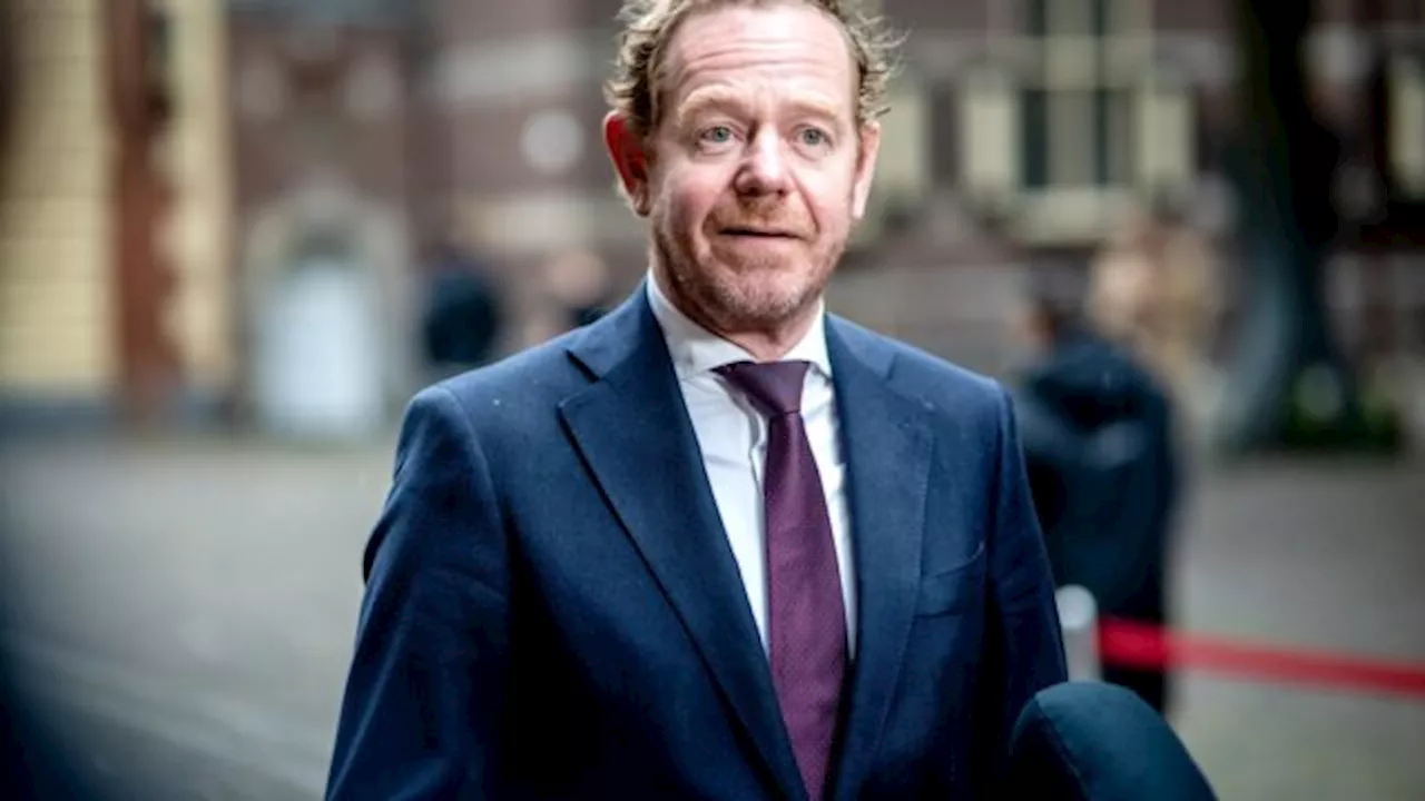 Justitieminister Van Weel (VVD) doet oproep aan demonstranten: ‘Houd je aan de wet’