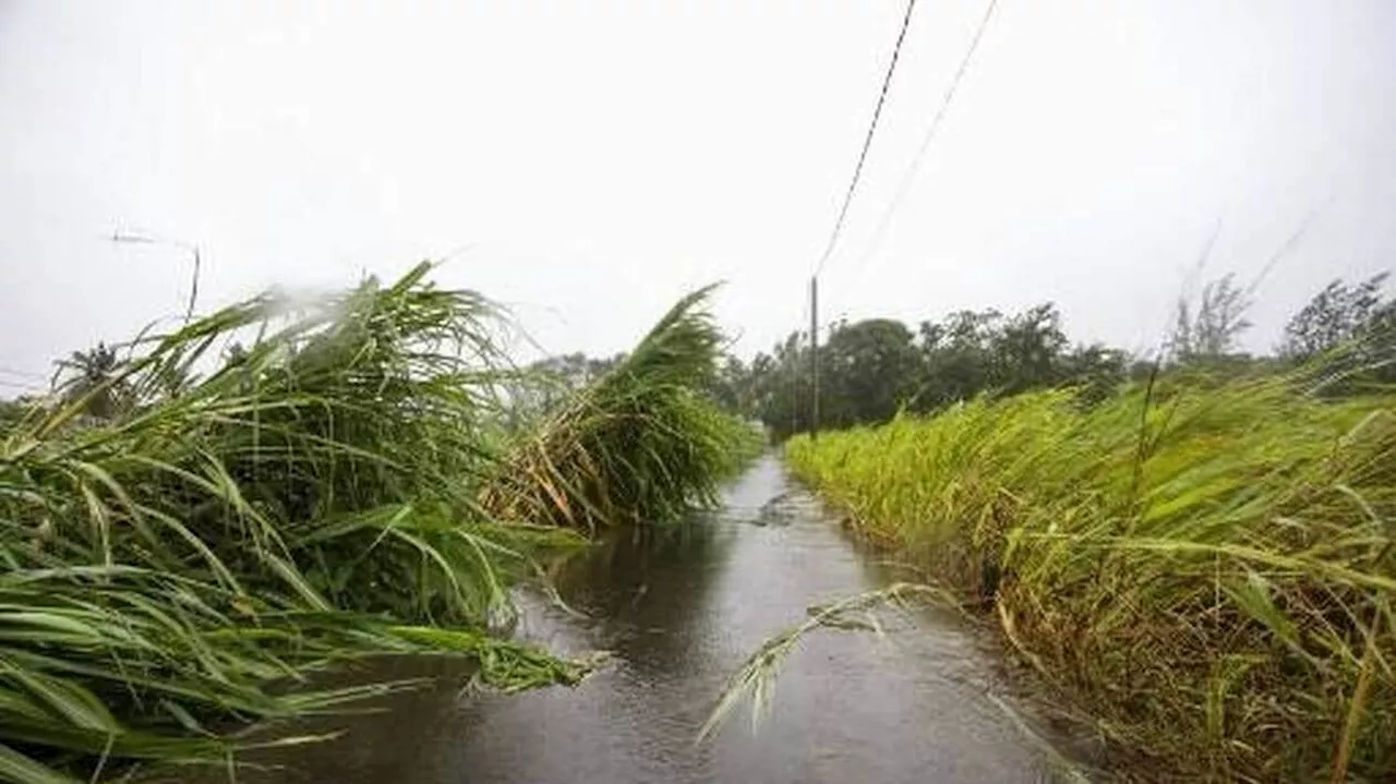 La Guadeloupe placée en vigilance rouge à cause d’une dépression tropicale