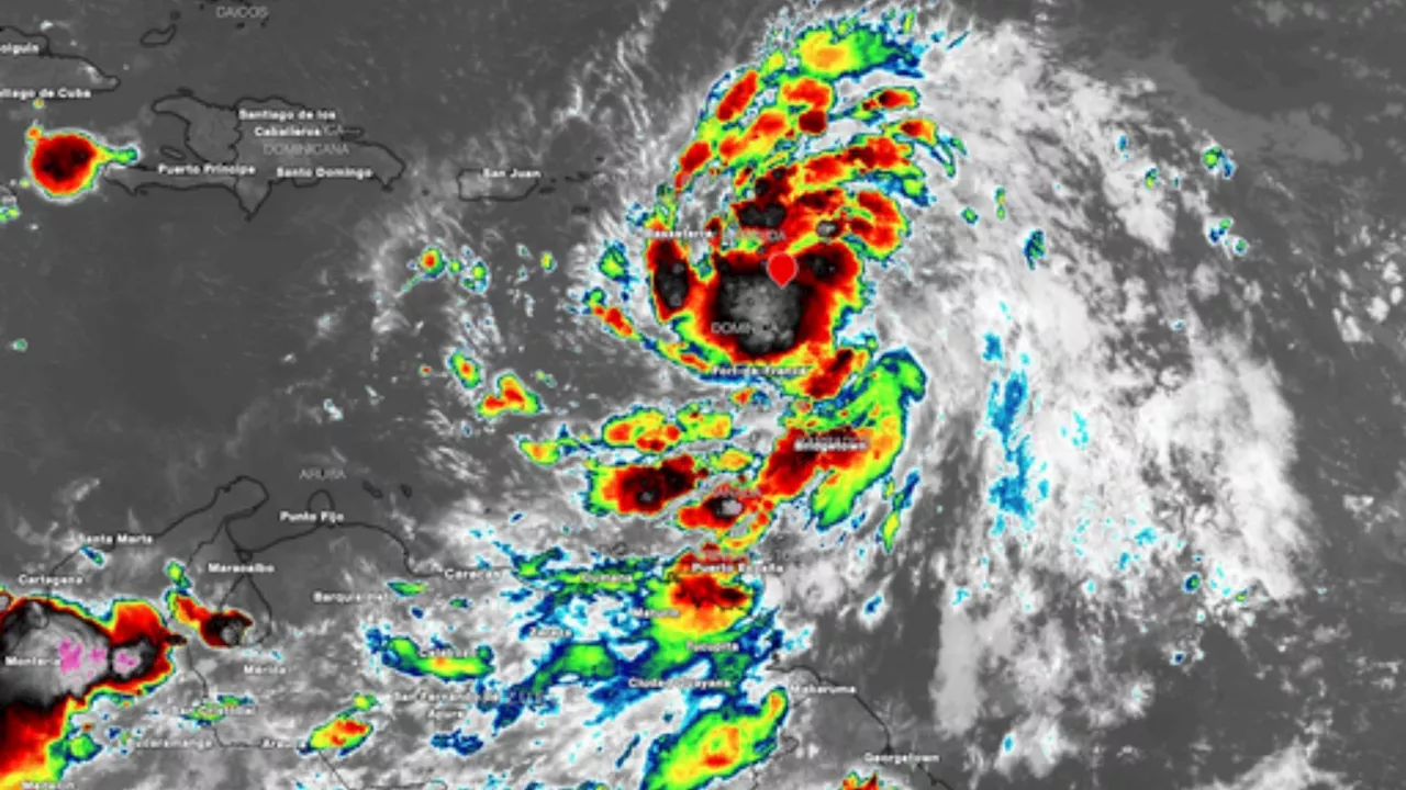 Avanza tormenta tropical Ernesto: ¿cuándo se convertirá en huracán?