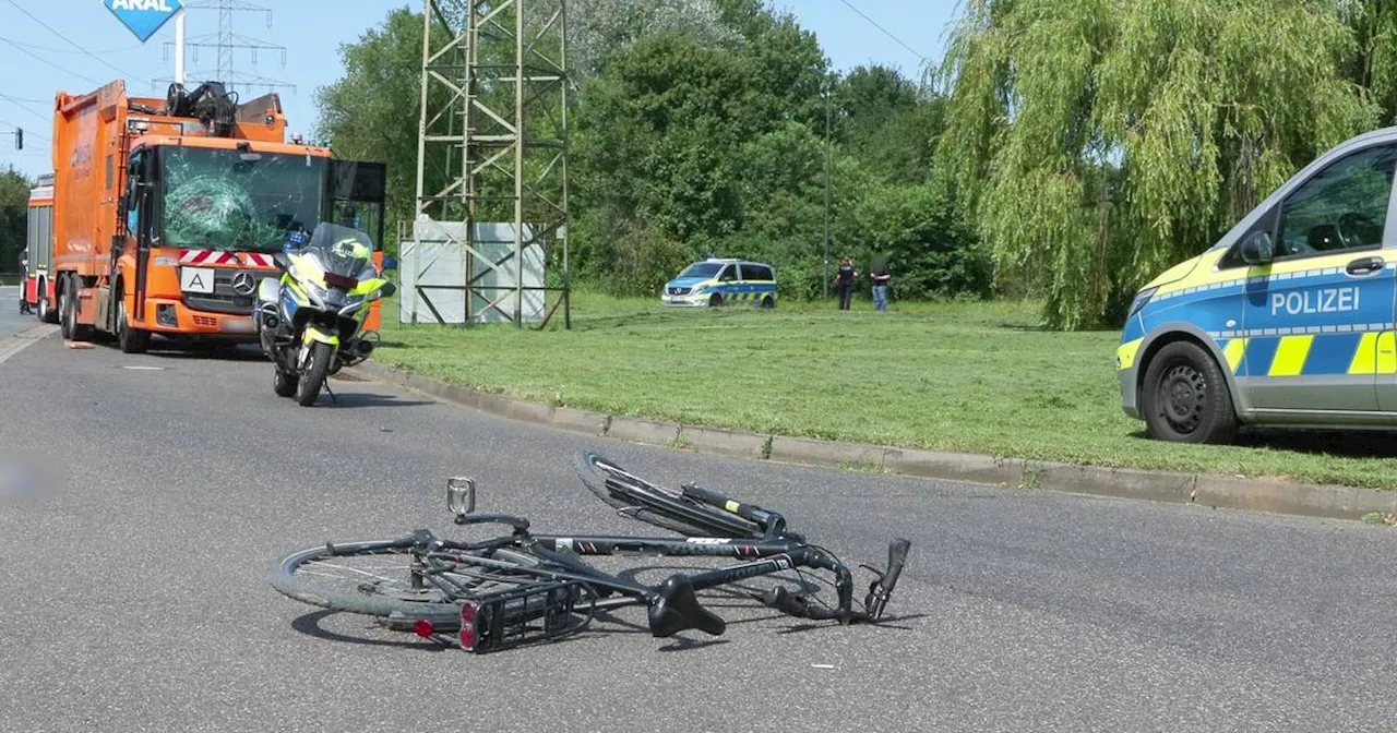 Düsseldorf: Müllwagen und Radfahrer stoßen zusammen – Polizei mit neuen Erkenntnissen