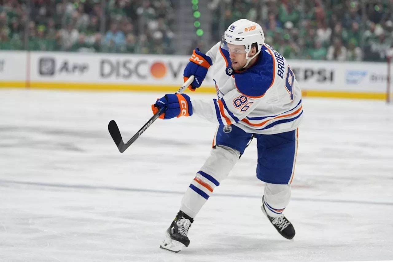 Blues tender offer sheets to Oilers defenceman Broberg, forward Holloway