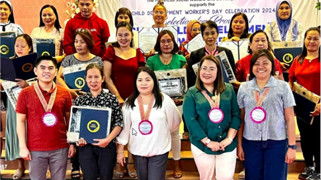 Davao Oriental honors child dev’t workers 