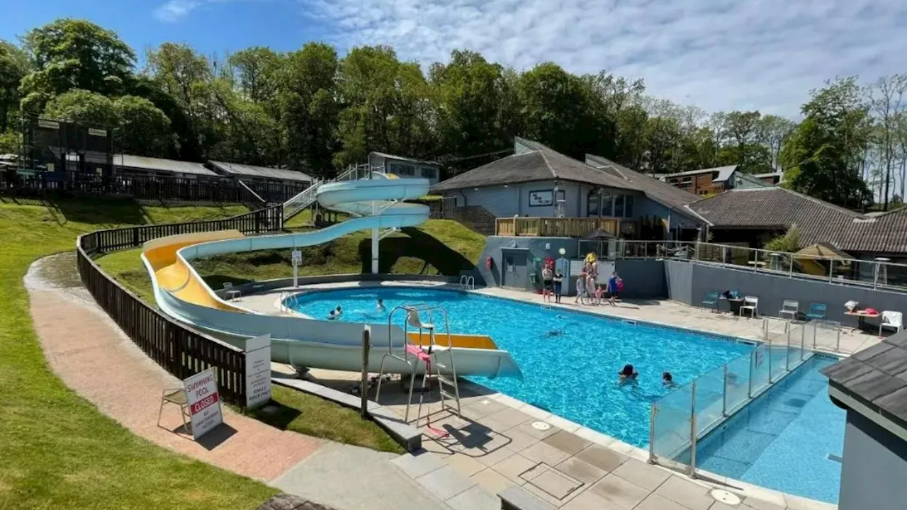 Award-winning English resort has its own waterpark, heated pools and flume rides...