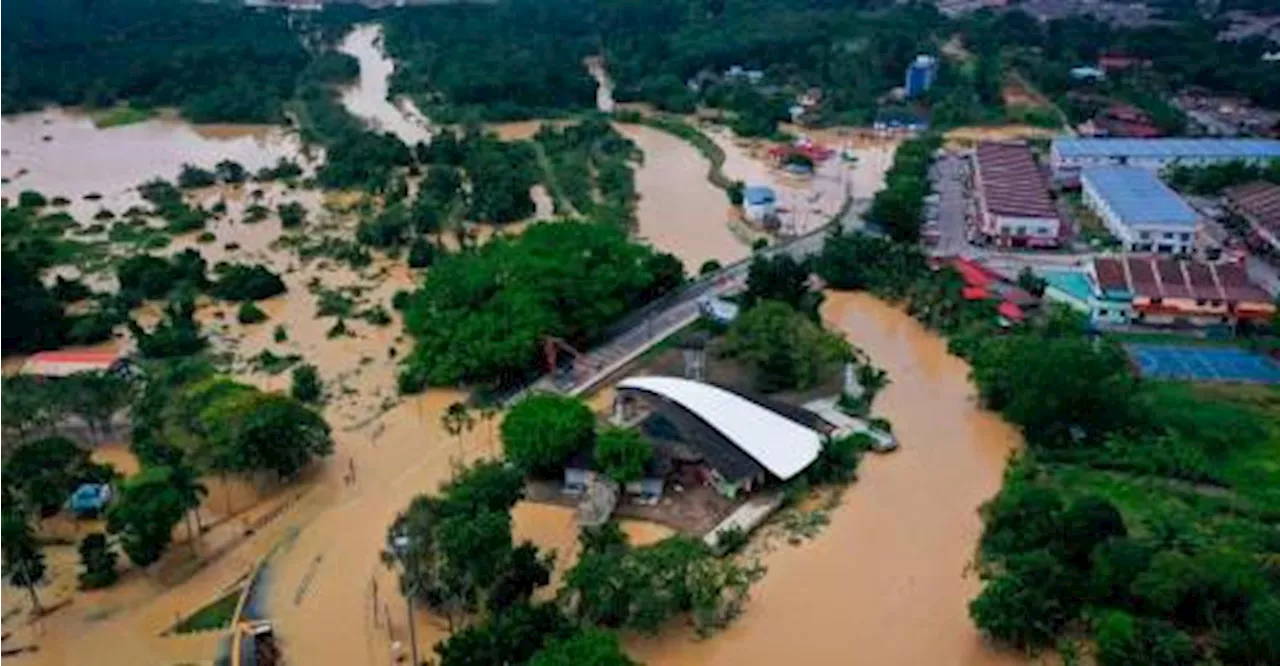 Number of Alor Gajah flood victims drops this morning