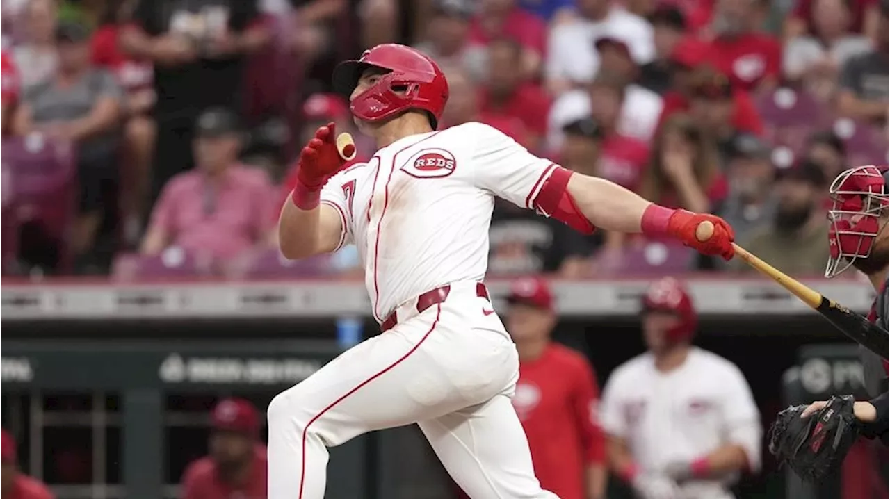 Steer homers twice, drives in five as Reds beat Cardinals