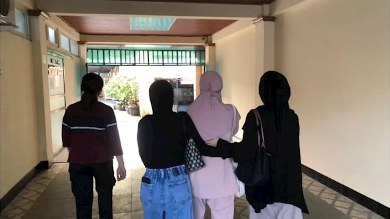 Didampingi Polisi, Selebram Cut Intan Nabila Buat Laporan Visum dan Pengaduan