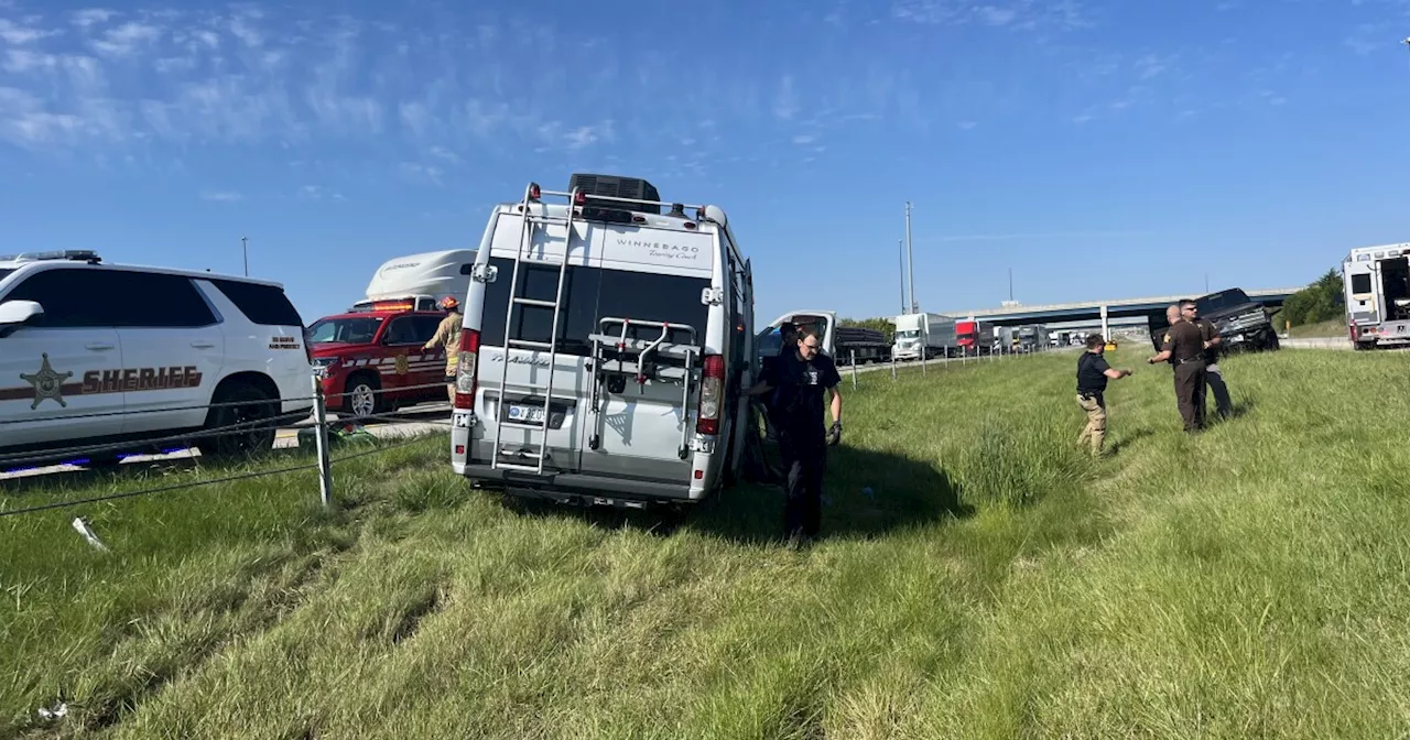 1 killed in fatal crash on I-70 in Wayne County