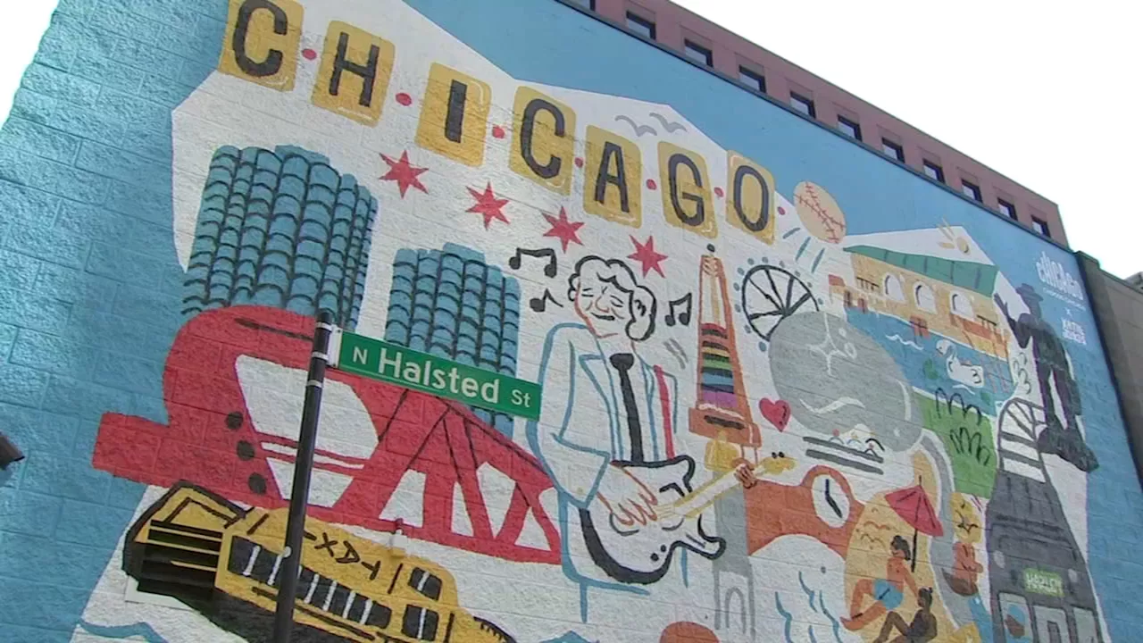 Mural celebrating Chicago appears on busy West Loop street ahead of DNC