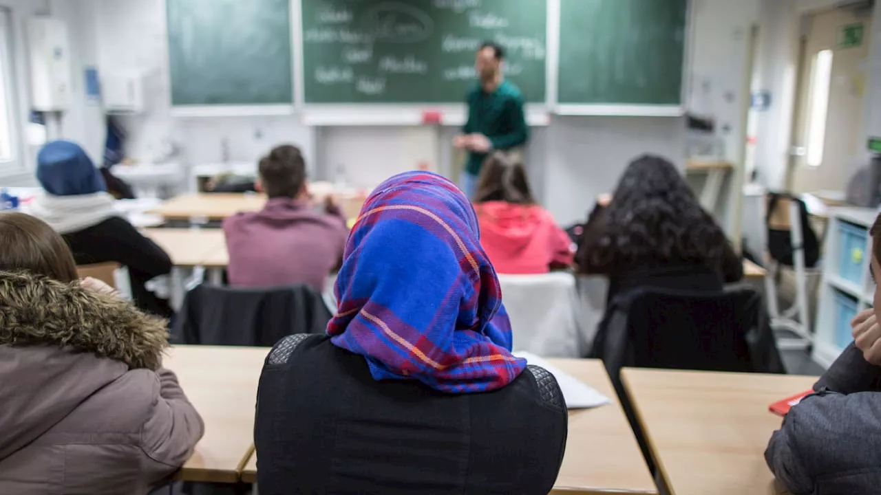 Islamismus in NRW: Ministerium verhängt Maulkorb für Scharia-Schulen