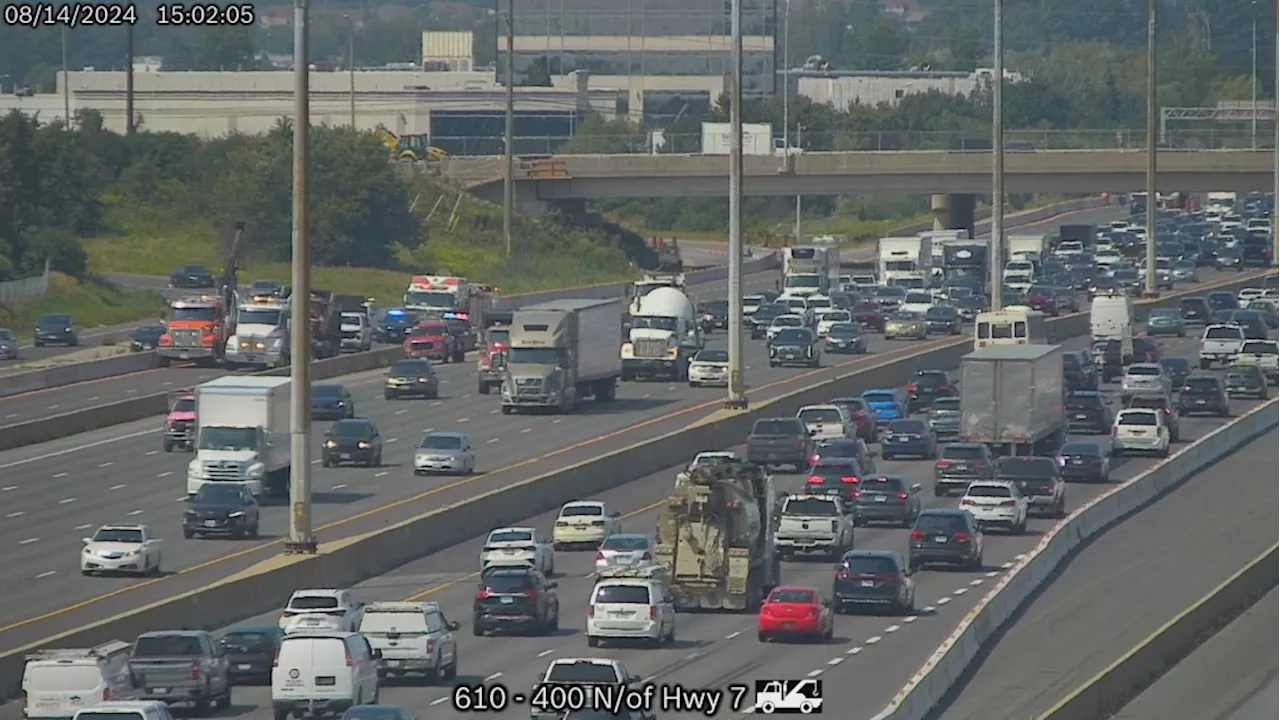 Southbound collector lanes of Hwy. 400 in Vaughan reopen after collision