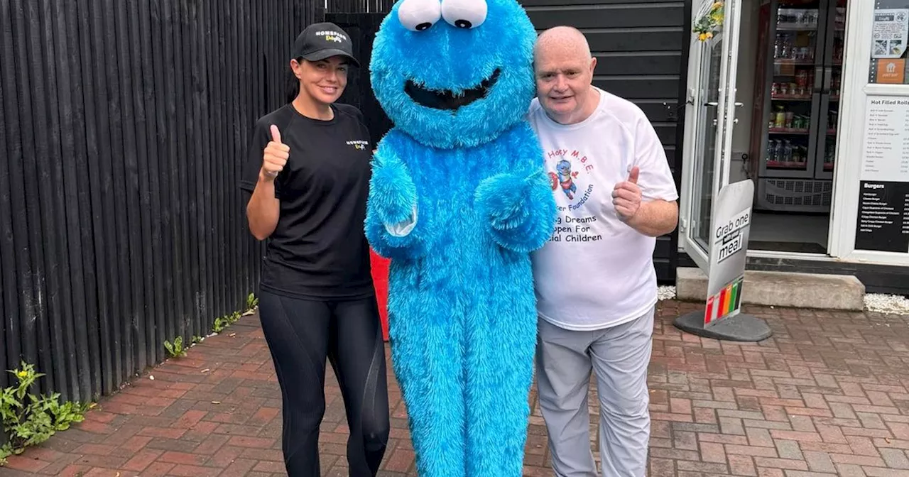 Cookie Monster drops into Wishaw takeaway to support dream fundraising event