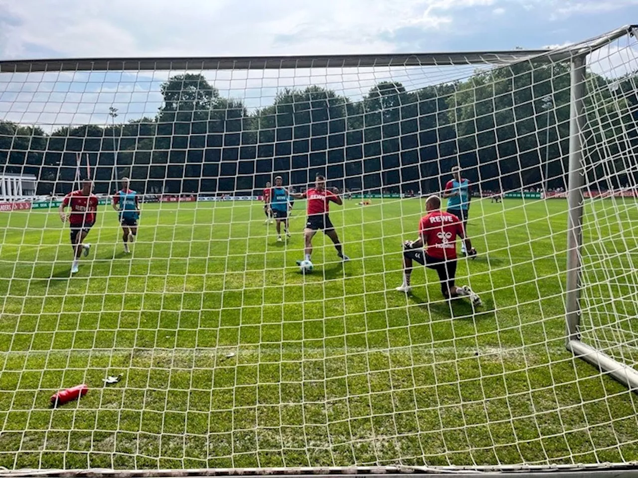 Stimmung wie im Zoo beim FC: Stürmer überzeugt im Training