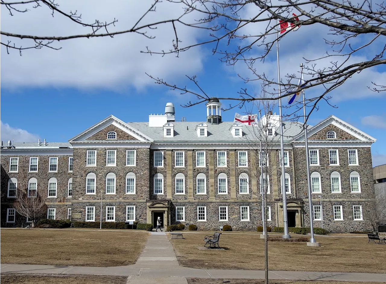 Nova Scotia researchers not surprised by critical report on Canada’s migrant worker program