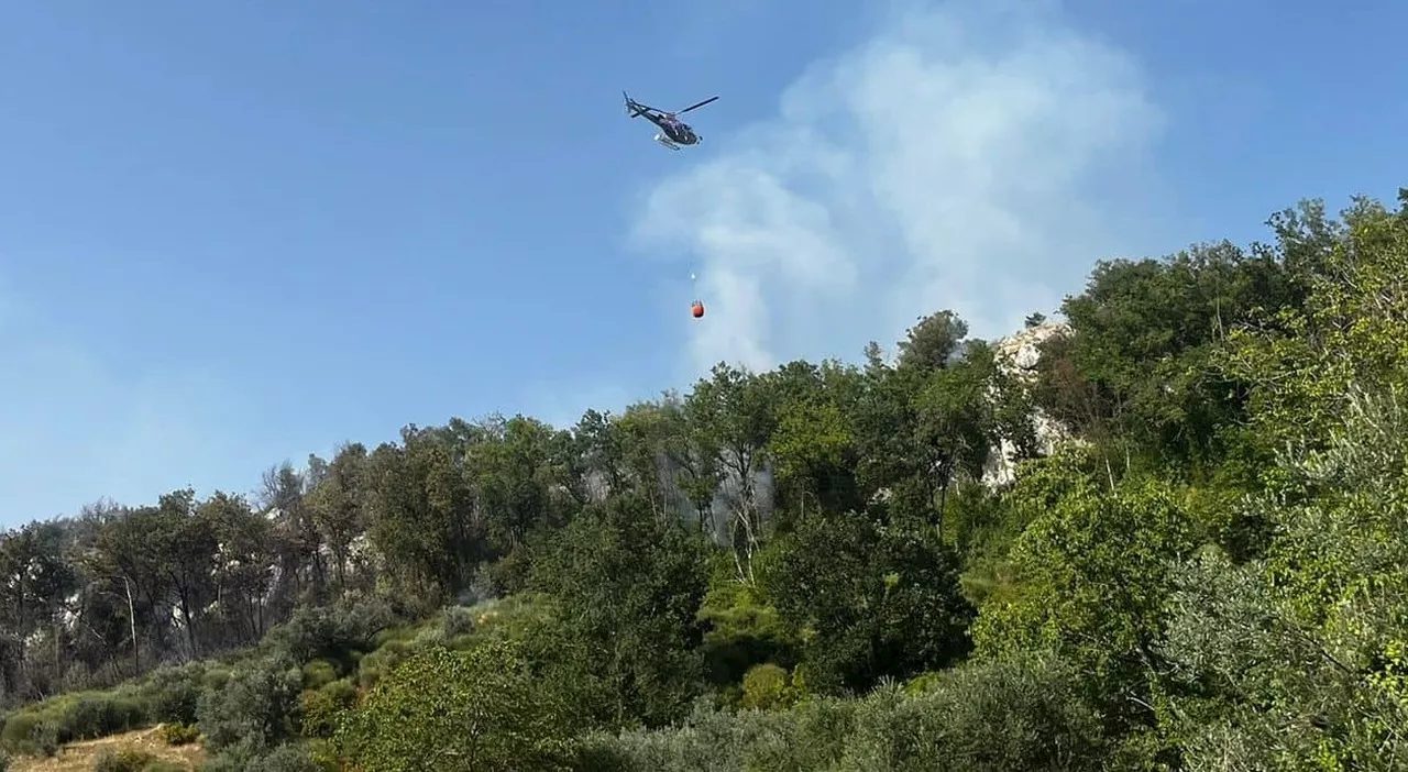 Caldo e incubo incendi, un Ferragosto di fuoco