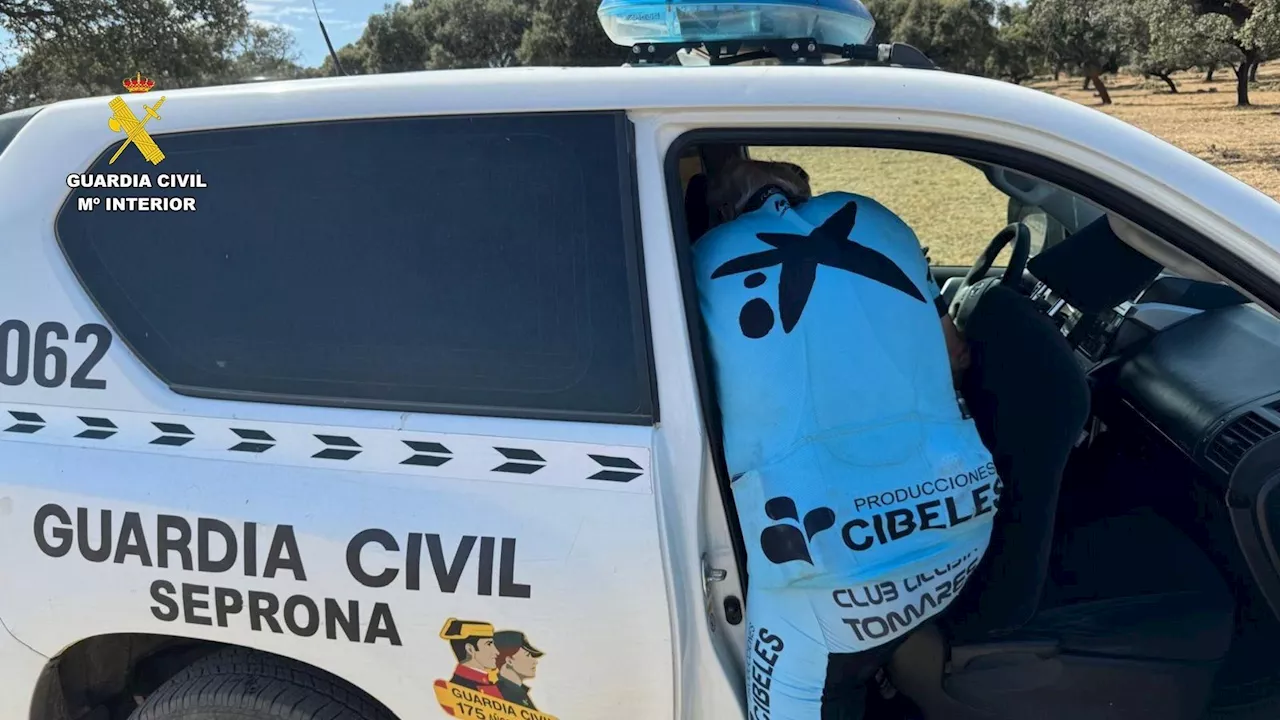 La Guardia Civil auxilia a un peregrino que se perdió haciendo el Camino de Santiago