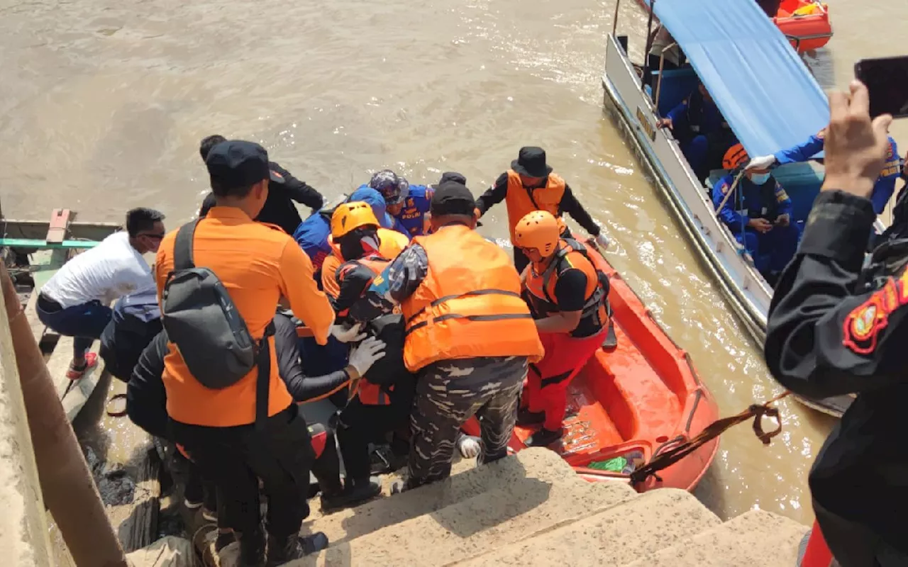 Korban Kelima Tragedi Ambruknya Jembatan Lalan Ditemukan Tim SAR Gabungan