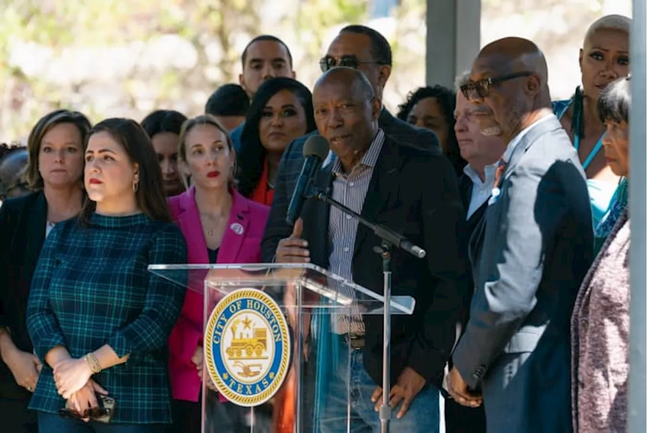 Former Houston Mayor Sylvester Turner is the Democrats’ pick for Jackson Lee seat in Congress