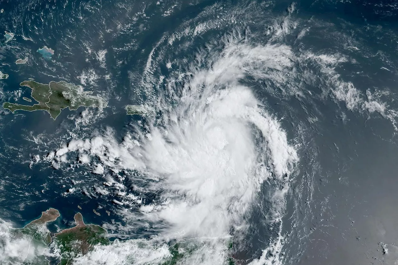 Tempête Ernesto: la Guadeloupe repasse en vigilance jaune