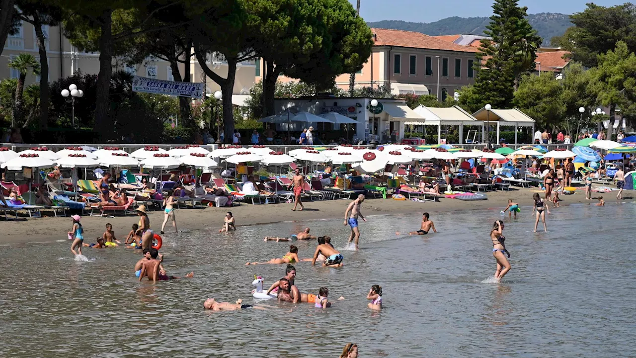 Stop ai falò e guerra a bivacchi in spiaggia, ecco tutti i divieti di Ferragosto