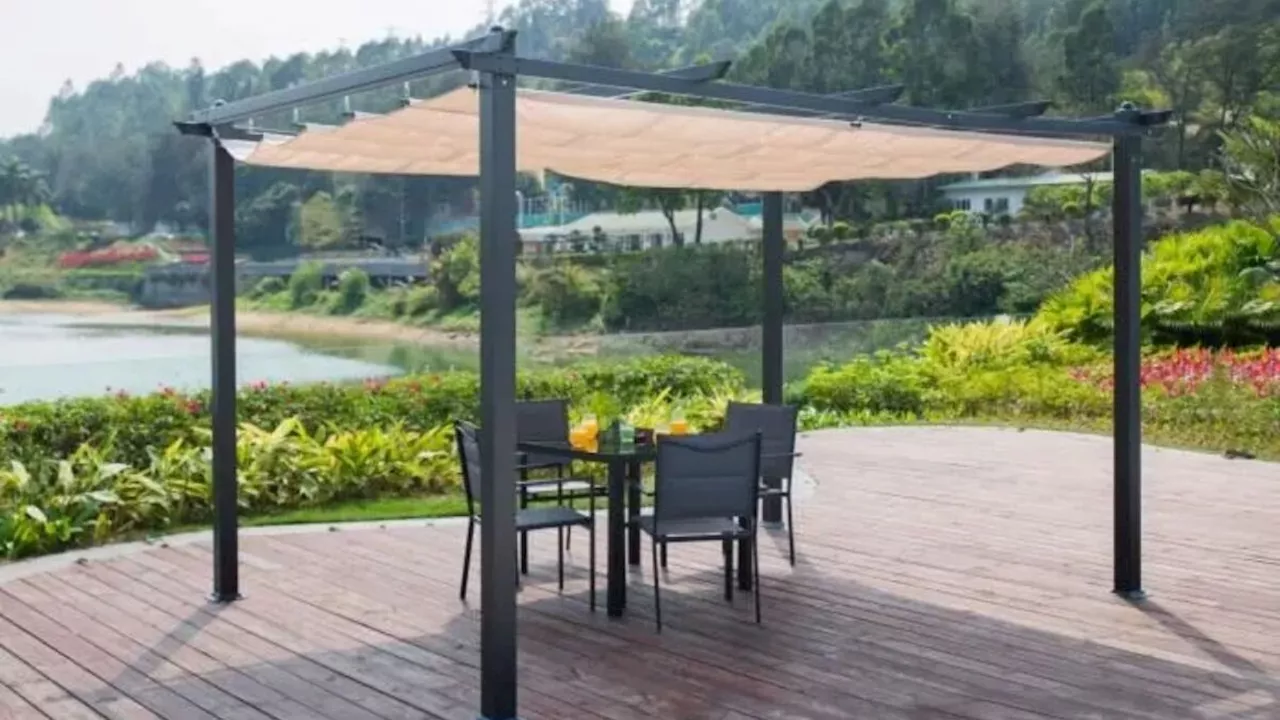 Profitez de votre terrasse tout l’été avec cette pergola autoportée à moins de 200€