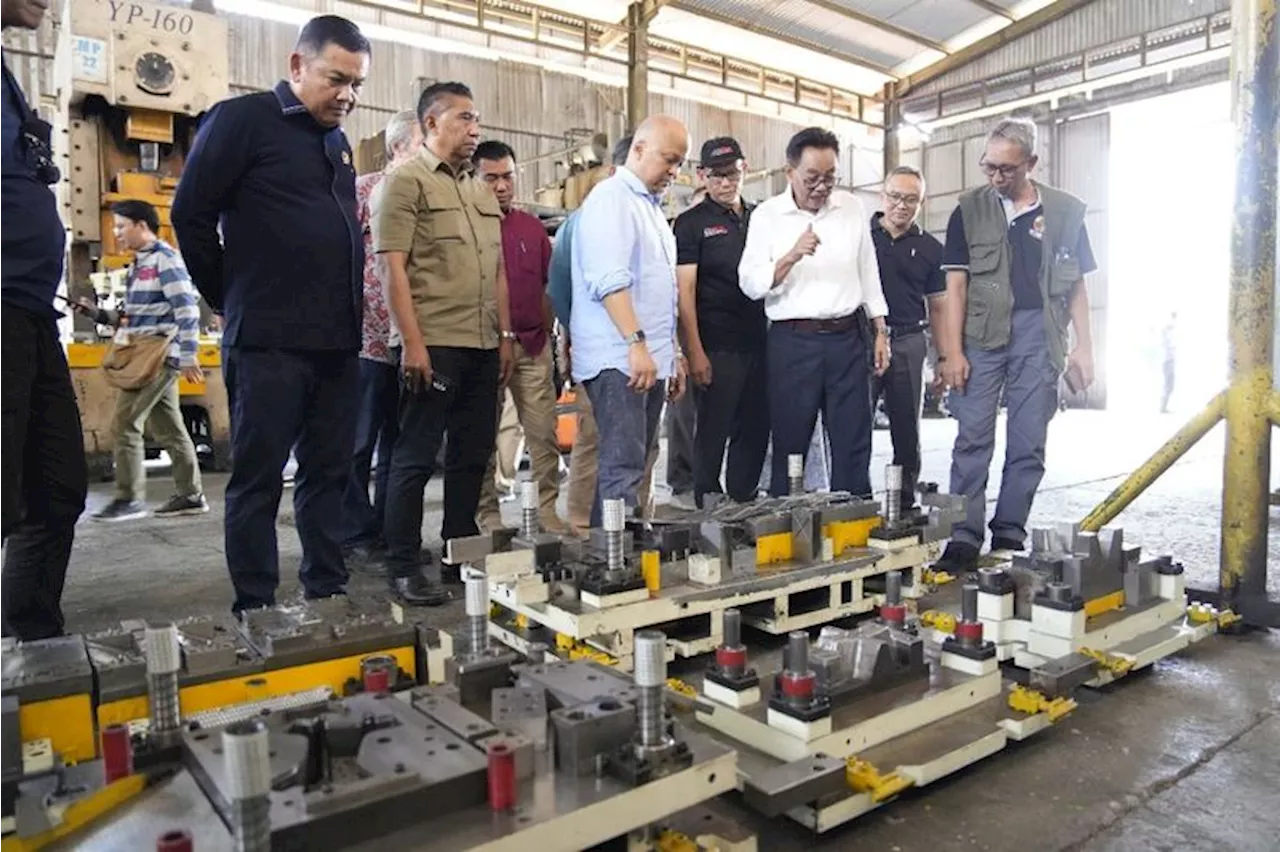 Bakal Cagub Jawa Barat Ilham Habibie IKM Karawang Bisa Bersaing di Level Global