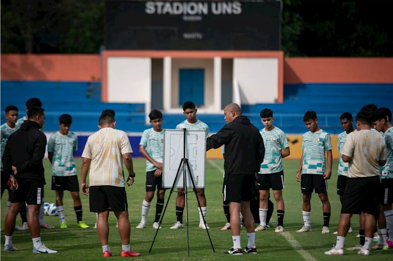 Nova Arianto Genjot Latihan Fisik Pemain untuk Kualifikasi Piala Asia U17